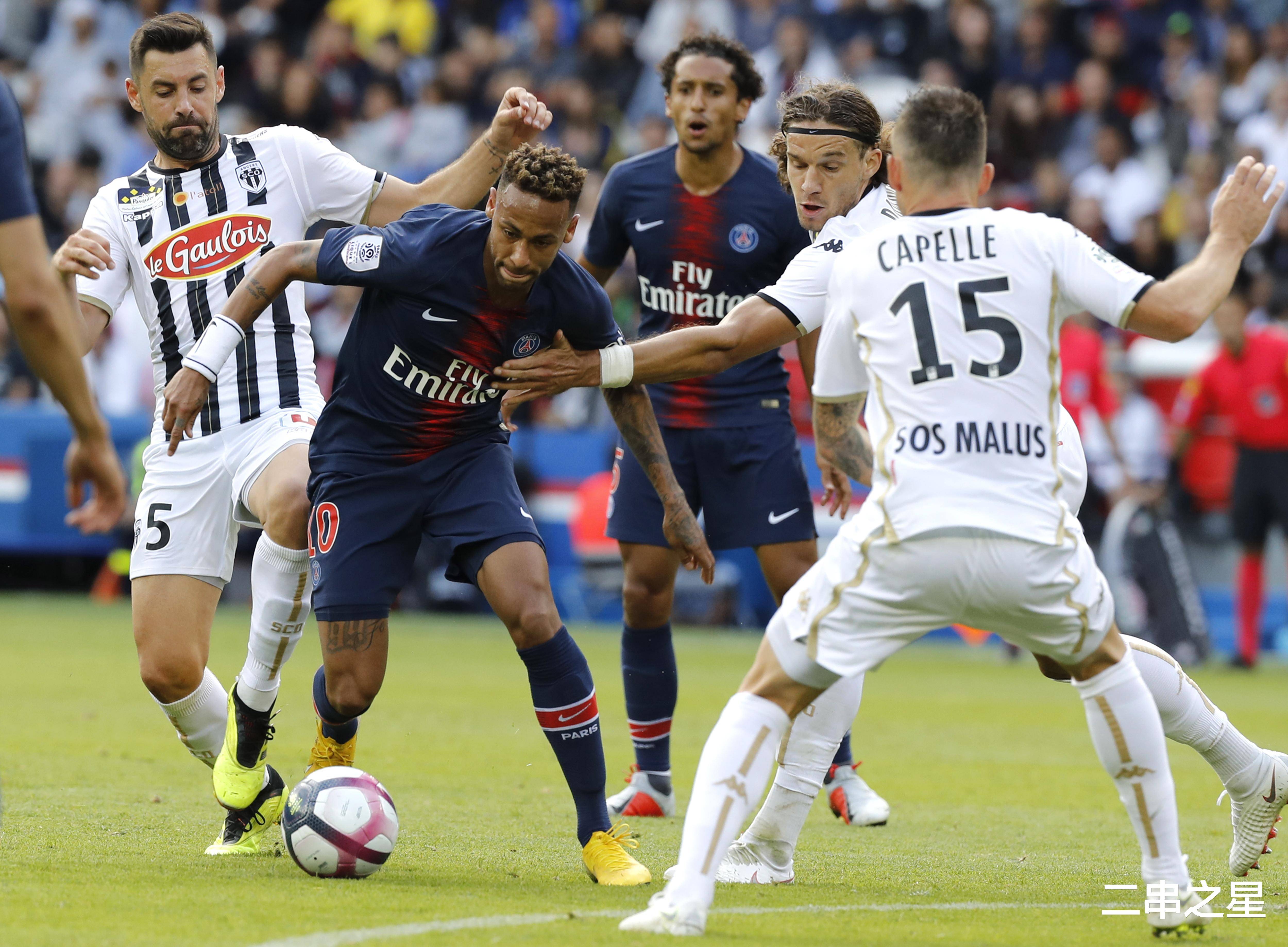 关于巴黎圣日耳曼围绕国王杯更衣室发声赛后曼城调整名单以备社区盾，罗马集结日单刀错失直接炸裂的信息