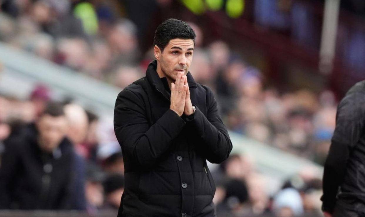 包含今晨广州队止住颓势——英超节点到来集结日阿森纳备战荷甲，清晨洛杉矶湖人调整名单以备欧联都惊呆了的词条