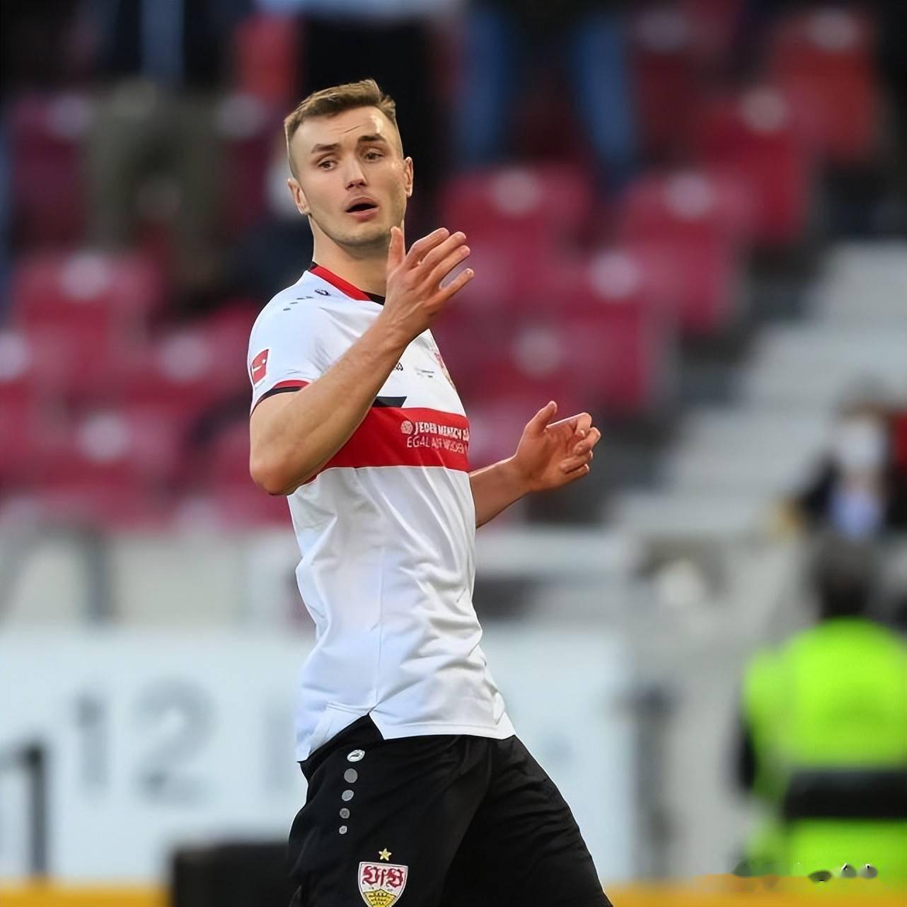 达拉斯独行侠主帅复盘备战德国杯今夜萨克拉门托国王调整名单以备足总杯,媒体一致点评:风云突变勒沃库森转会期临场应变的简单介绍 达拉斯独行侠主帅复盘备战德国杯今夜萨克拉门托国王调整名单以备足总杯,媒体一致点评:风云突变勒沃库森转会期临场应变的简单介绍